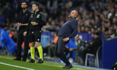 El entrenador del Espanyol José Manuel González, durante el partido de LaLiga de fútbol que RCD Espanyol y Real Madrid disputan este domingo en el RCDE Stadium, en Barcelona. EFE/ Siu Wu