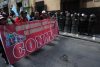 Integrantes de sindicatos de maestros del área rural boliviana participan en una manifestación por distintas demandas laborales en La Paz (Bolivia). EFE/ Luis Gandarillas
