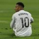 El delantero francés del Real Madrid, Kylian Mbappé, durante el encuentro correspondiente a la jornada 32 de Laliga EA Sports que disputaron el pasado 24 de abril Betis y Real Madrid. EFE/Julio Muñoz