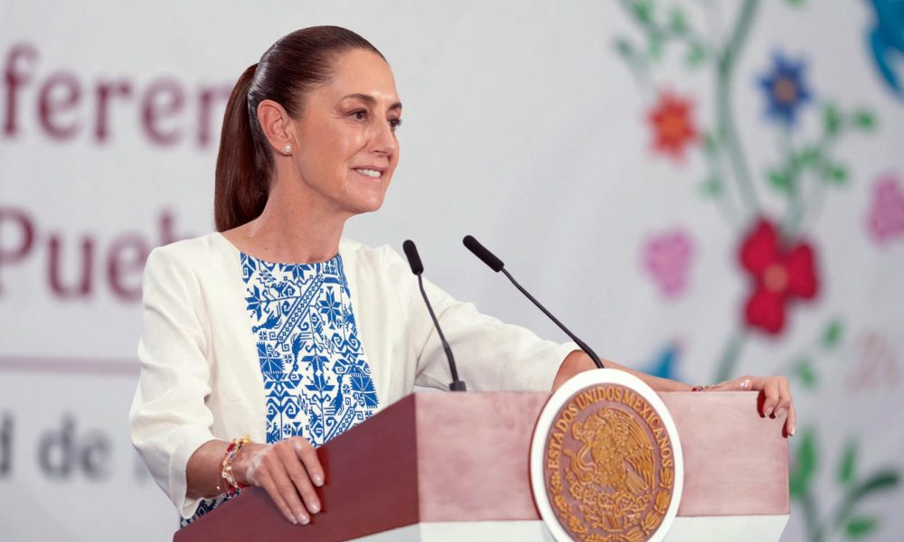 Fotografía cedida por la Presidencia de México, de la mandataria mexicana, Claudia Sheinbaum, hablando en una rueda de prensa, en Ciudad de México (México). EFE/Presidencia de México/SOLO USO EDITORIAL/NO VENTAS/SOLO DISPONIBLE PARA ILUSTRAR LA NOTICIA QUE ACOMPAÑA(CRÉDITO OBLIGATORO)