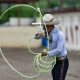 Fotografía del 19 de abril de 2026 que muestra a un charro en una práctica con una cuerda durante una jornada del 'Viva Fiesta' en San Antonio, Texas (EE.UU.). EFE/ Carlos Ramírez