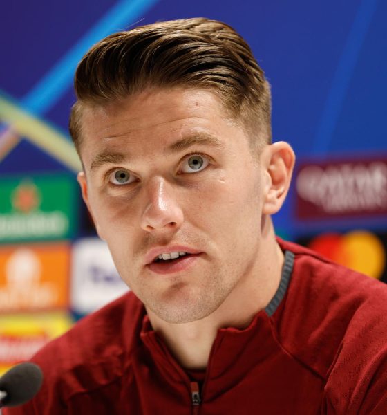 El jugador sueco del Arsenal Viktor Gyokeres atiende a los medios en la rueda de prensa previa a la vuelta de semifiales de la Liga de Campeones que se juega este martes en Londres. EFE/EPA/DAVID CLIFF
