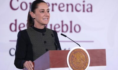Fotografía cedida por la Presidencia de México de su mandataria Claudia Sheinbaum, hablando en una rueda de prensa este martes en el Palacio Nacional en Ciudad de México (México). EFE/ Presidencia de México /SOLO USO EDITORIAL/NO VENTAS/SOLO DISPONIBLE RAPA ILUSTRAR LA NOTICIA QUE ACOMPAÑA (CRÉDITO OBLIGATORIO)