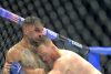 USA1677. WASHINGTON (DC, EEUU), 14/06/2026.- El hispano-georgiano Ilia Topuria (i) intenta despejarse del estadounidense Justin Gaethje (d), durante su combate de la UFC este domingo en la Casa Blanca en Washington (EE.UU.). EFE/Octavio Guzmán /CONTENIDO GRÁFICO EXPLÍCITO/
