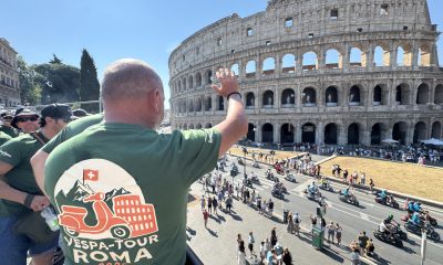 - Miles de apasionados de la 'Vespa' recorren Roma este sábado para celebrar los 80 años de esta icónica motocicleta. EFE/Daniel Cáceres
