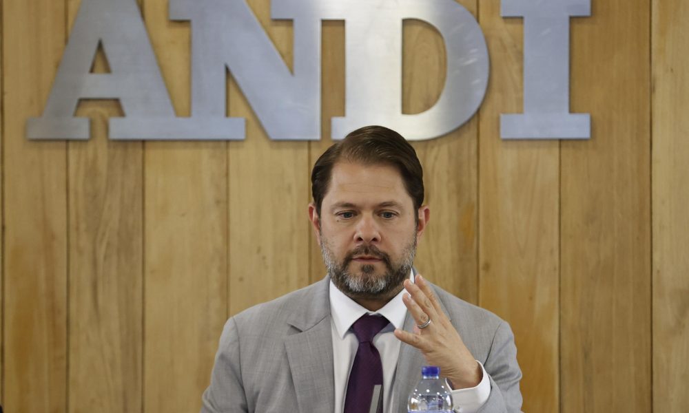 Fotografía de archivo donde aparece el senador estadounidense Rubén Gallego. EFE/ Mauricio Dueñas Castañeda