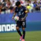 Gustavo Gómez, de Paraguay, se alista para ejecutar su lanzamiento durante la tanda de penaltis del partido de dieciseisavos de final de la Copa Mundial de la FIFA 2026 entre Alemania y Paraguay en Boston, Massachusetts (EE.UU.). EFE/GREG COOPER