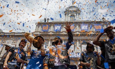 Los jugadores de los New York Knicks durante la celebración del título en Nueva York. EFE/EPA/OLGA FEDOROVA