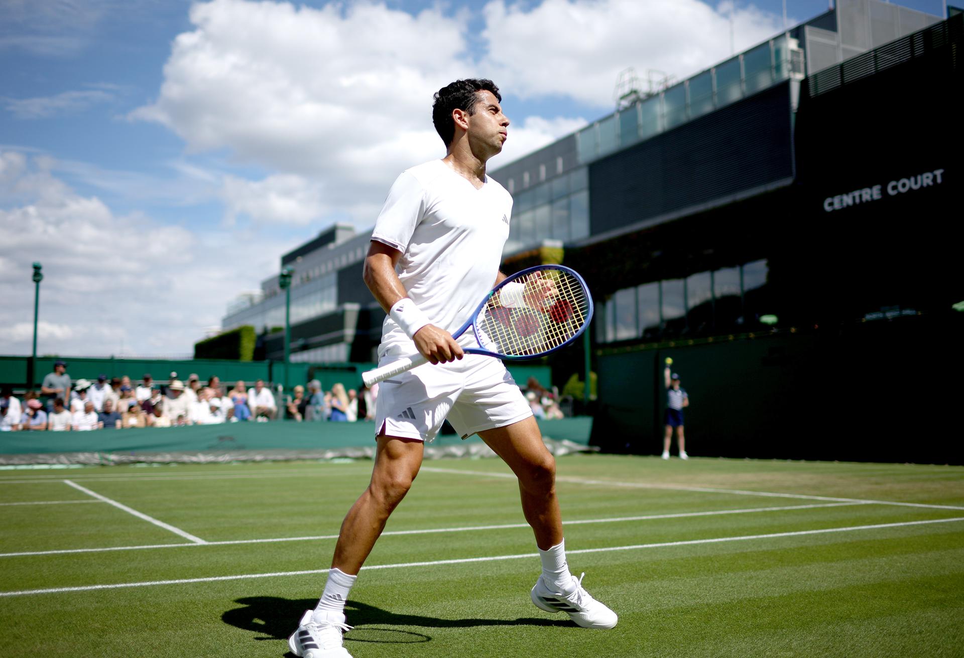 El tenista Jaume Munar, número 44 del ranking, en su partido de Wimbledon ante el argentino Francisco Cerúndolo EFE/EPA/ADAM VAUGHAN