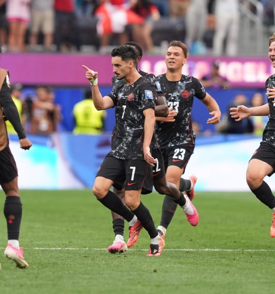 Jugadores de Canadá celebran un gol en un partido por los dieciseisavos de final del Mundial de la FIFA 2026. EFE/ Omar Alonso