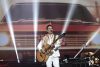 El integrante de la agrupación mexicana 'Los Tigres del Norte' Luis Hernández fue captado este 27 de junio, durante un concierto en el Estadio GNP, en Ciudad de México (México). EFE/José Méndez
