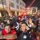 Cientos de personas salieron a las calles a celebrar la clasificación de Marruecos frente a los Países Bajos después de seguir un partido que mantuvo despierto al país hasta la madrugada. EFE/ Mohamed Siali