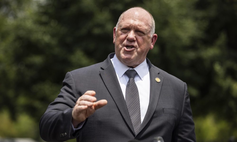 ICE "revisa" sus protocolos de reclutamiento
