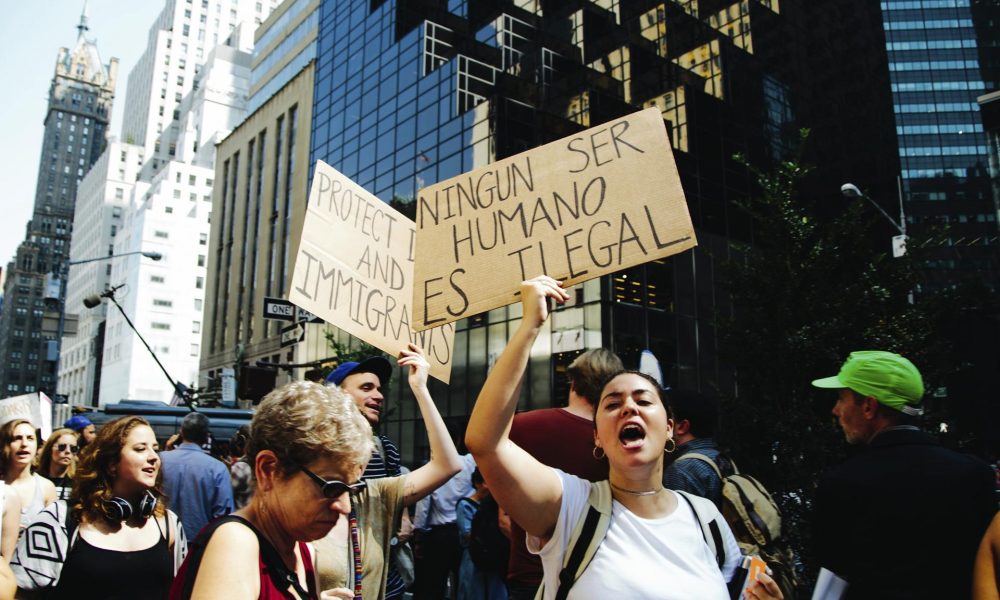Inmigrantes bajo señalamientos de fraude electoral
