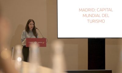 La directora general de Turismo y Hostelería de la Comunidad de Madrid, Laura Martínez Cerro, habla durante una rueda de prensa este lunes, en Monterrey (México). EFE/Miguel Sierra