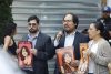 El oficial de Protección y Espacio Cívico de Artículo 19, Pedro Cardenas (i), el abogado Víctor Alonso del Pozo (c), y la hermana de Rubén Espinosa, Patricia Espinosa, participan en una rueda de prensa este viernes, en Ciudad de México (México). EFE/ Sáshenka Gutiérrez
