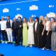 El elenco de la película 'The Dink' posan en la alfombra durante su estreno este lunes, en Los Ángeles (Estados Unidos). EFE/ Omar Alonso