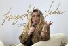 La cantante puertorriqueña Ednita Nazario habla durante la presentación de su nuevo álbum 'FuegoAlmaVida' este martes, en San Juan (Puerto Rico). EFE/ Esther Alaejos
