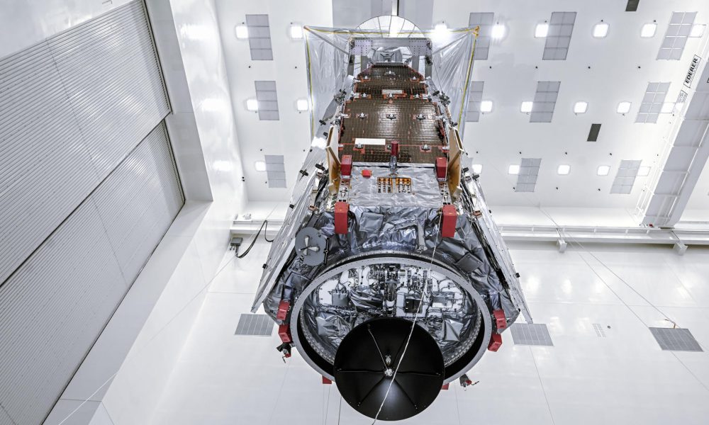 Fotografía cedida por la NASA que muestra el Telescopio Espacial Nancy Grace Roman en la Instalación de Servicio de Cargas Útiles Peligrosas del Centro Espacial Kennedy de la NASA, el 26 de julio de 2026, en Florida (Estados Unidos). EFE/Sydney Rohde /NASA /SOLO USO EDITORIAL /NO VENTAS /SOLO DISPONIBLE PARA ILUSTRAR LA NOTICIA QUE ACOMPAÑA /CRÉDITO OBLIGATORIO