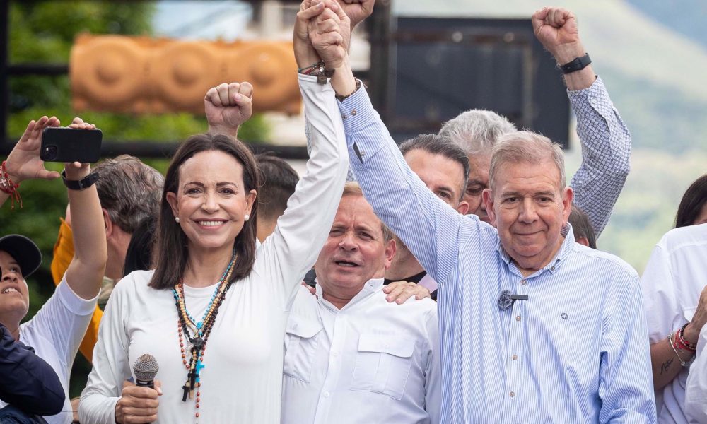 Fotografía de archivo de los líderes opositores venezolanos María Corina Machado y Edmundo González Urrutia. EFE/ Ronald Peña R