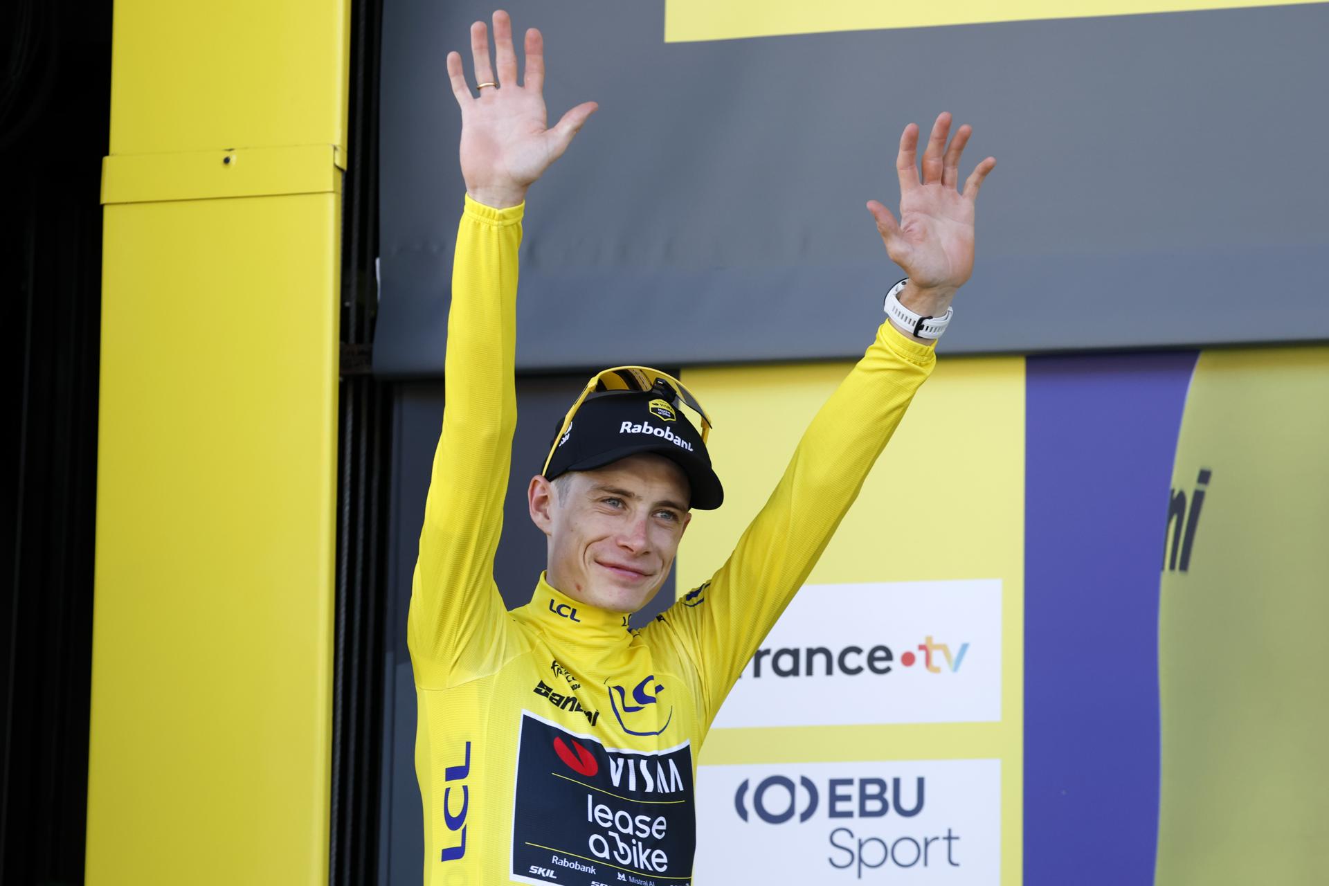 El danés Jonas Vingegaard (Visma Lease a Bike) en Barcelona, EFE/EPA/YOAN VALAT