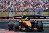 MOGYOROD (Hungría), 25/07/2026.- El inglés Lando Norris (McLaren), último campeón del mundo y ganador en esta pista el año pasado, que sale primero este domingo en el Gran Premio de Hungría, el undécimo del Mundial de Fórmula Uno, en el Hungaroring, el circuito de las afueras de Budapest. EFE/EPA/Tamas Vasvari