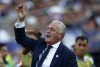 El entrenador argentino Gustavo Alfaro afirmó este sábado que el fútbol paraguayo necesita que "la espuma baje", para significar que los directivos y él necesitan tiempo para asimilar la eliminación del Mundial a manos de Francia en la fase de dieciseisavos de final. EFE/EPA/WILL OLIVER
