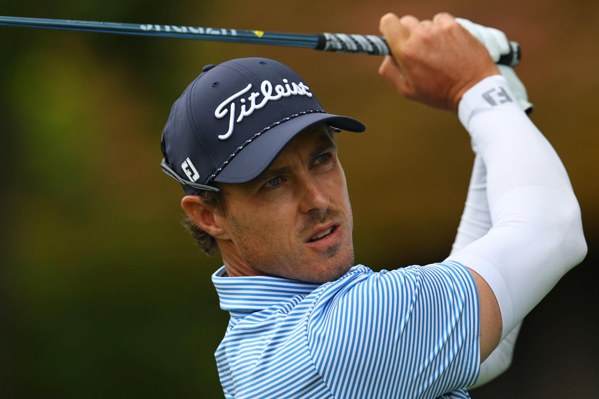 El golfista sudafricano Michael Hollick, este domingo, durante su participación en la cuarta ronda del BMW International Open disputado en Múnich (Alemania). EFE/ ANNA SZILAGYI