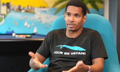 El activista cubano Luis Manuel Otero Alcántara, fundador del Movimiento San Isidro, habla durante una entrevista con EFE en la que percibe "condiciones para un estallido social lapidario en Cuba", este martes, en Doral (Estados Unidos). EFE/Alberto Boal
