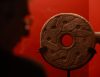 Fotografía que muestra un anillo de hule, durante la muestra temporal 'El juego de pelota en Tenochtitlan' exhibida este miércoles, en el Museo del Templo Mayor en la Ciudad de México (México). EFE/ Mario Guzmán