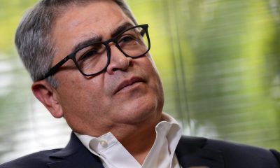 El expresidente de Honduras (2014-2022), Juan Orlando Hernández, habla en una entrevista con EFE. Imagen de archivo. EFE/ Alberto Boal