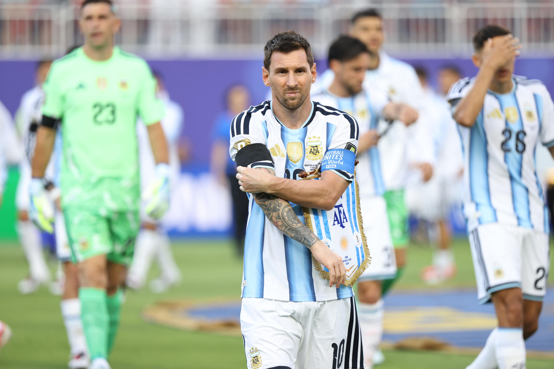 Lionel Messi de Argentina reacciona en un partido de cuartos de final del Mundial de la FIFA 2026 entre Argentina y Suiza en el estadio Arrowhead de Kansas (EE.UU.). EFE/ Kenneth Fernández