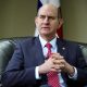 Fotografía de archivo en la que se captó al ministro de Economía y Finanzas de Panamá, Felipe Chapman, durante una entrevista con EFE, en Ciudad de Panamá (Panamá). EFE/Aris Mariota
