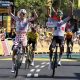 El ciclista mexicano Isaac del Toro (d), del equipo UAE Team Emirates XRG, celebra la victoria junto a su compañeo de equipo el esloveno Tadej Pogacar, en la segunda etapa del Tour,con final en Barcelona. EFE/EPA/YOAN VALAT