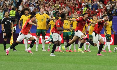 Los jugadores de Egipto celebran la victoria en los penaltis ante Australia y el pase a los octavos del Mundial. EFE/EPA/CHRISTOPHER NEUNDORF