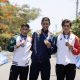 Walter Vargas (c), de Colombia, medalla de oro; Edgar Cadena (i), de México, medalla de plata; y Sebastián Ruiz, de México, medalla de bronce, posan al finalizar la competencia de contrarreloj individual masculina de ciclismo de ruta durante los XXV Juegos Centroamericanos y del Caribe Santo Domingo 2026 este sábado, en Santo Domingo (República Dominicana). EFE/ Orlando Barría