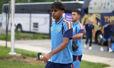 El jugador de la selección española, Lamine Yamal, a su llegada al entrenamiento que el combinado español ha realizado este sábado en New Jersey. EFE / Ángel Martínez / RFEF *Sólo uso editorial*