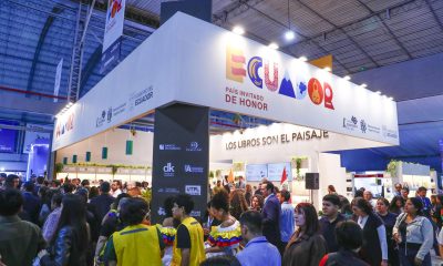 Fotografía cedida por Andina que muestra personas en la inauguración del pabellón de Ecuador en la Feria Internacional del Libro de Lima (FIL Lima), que este jueves abrió sus puertas hasta el próximo 6 de agosto con Ecuador como país invitado de honor. EFE/ Andina