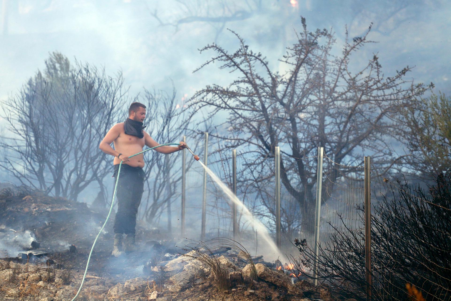 EFE/EPA/NIKOS CHALKIADAKIS