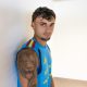 Marc Pubill (Tarrasa, Barcelona, 2003) se estrenó con España a lo grande. Primera convocatoria y directo al Mundial. Con debut ante Austria y un objetivo claro: Ojalá el día 21 me esté tatuando este Mundial, asegura en una entrevista con EFE en la que da las gracias a Marcos Llorente por ser su coach, ya que ha incorporado sus rutinas. Despertar al amanecer, máximas horas de sol, gafas con cristales amarillos… Lo noto en mi energía y en mi vitalidad. EFE/Lavandeira jr