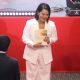 La presidenta de Perú, Keiko Fujimori, posa durante la vigésimo primera Ceremonia de Acción de Gracias por el Perú este jueves, celebrada por las iglesias evangélicas del país andino, en Lima (Perú). EFE/ Paolo Aguilar