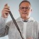 El biólogo marino Franck Zal, Premio Inventor Europeo de 2026 de la Oficina Europea de Patentes (OEP) en la categoría de pymes, por su desarrollo de un transportador universal de oxígeno basado en la hemoglobina extracelular de los gusanos marinos para conservar órganos y tejidos destinados al trasplante. EFE/OEP