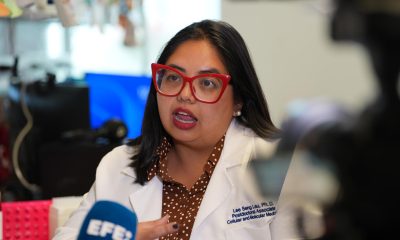 Fotografía del 22 de julio de 2026 que muestra a la científica nicaragüense Lee Seng Lau hablando durante una entrevista con EFE en la Universidad Internacional de Florida (FIU) en Miami (Estados Unidos). EFE/ Alberto Boal