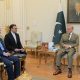 Fotografía de archivo, tomada el 20 julio de 2026, que muestra al ministro de Interior iraní, Eskandar Momeni (i), reunido en Islamabad con el primer ministro paquistaní, Shahbaz Sharif (d). EFE/ Embajada de Irán en Pakistán - SOLO USO EDITORIAL/SOLO DISPONIBLE PARA ILUSTRAR LA NOTICIA QUE ACOMPAÑA (CRÉDITO OBLIGATORIO) -