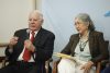 El director de la fundación Ventosa Arrufat, Jorge Ortega (i), acompañado de la escritora mexicana Cristina Rivera Garza habla durante una rueda de prensa este miércoles, en Ciudad de México (México). EFE/ Sáshenka Gutiérrez
