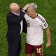 El seleccionador de España, Luis de la Fuente (i), y el futbolista Dani Olmo (d), durante el partido disputado el pasado 14 de julio frente a Francia, correspondiente a las semifinales del Mundial de Estados Unidos, México y Canadá. EFE/ SHAWN THEW