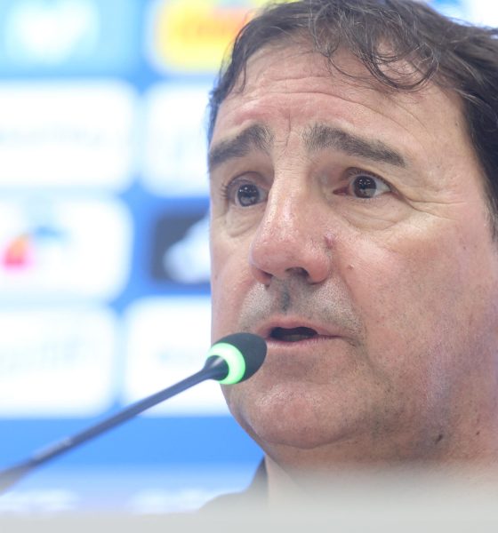 El entrenador argentino Néstor Lorenzo continuará al frente de la selección de Colombia, informó este jueves la Federación de Fútbol del país andino. Archivo: EFE/Juan Ignacio Roncoroni