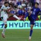 El portugués Ruben Dias (i), en acción frente al croata Igor Matanovic (d), durante el partido disputado por ambas selecciones este jueves, correspondiente a los dieciseisavos de final del Mundial de Estados Unidos, México y Canadá. EFE/ MIGUEL A. LOPES