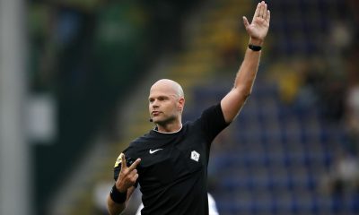 Fotografía de archivo del árbitro neerlandés Rob Dieperink, quien ha fallecido a los 38 años según confirmó la Federación Neerlandesa de Fútbol (KNVB) mediante un comunicado. Su muerte se produce dos meses después de haber sido excluido del grupo de árbitros designados para el Mundial a raíz de una investigación policial en Reino Unido que posteriormente fue archivada.  EFE/ Bart Stoutjesdijk