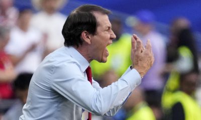 El entrenador de Bélgica, Rudi Garcia, gesticula durante el partido de octavos de final del Mundial 2026 entre Estados Unidos y Bélgica en Seattle, Washington (EE.UU.). EFE/STEPHEN BRASHEAR